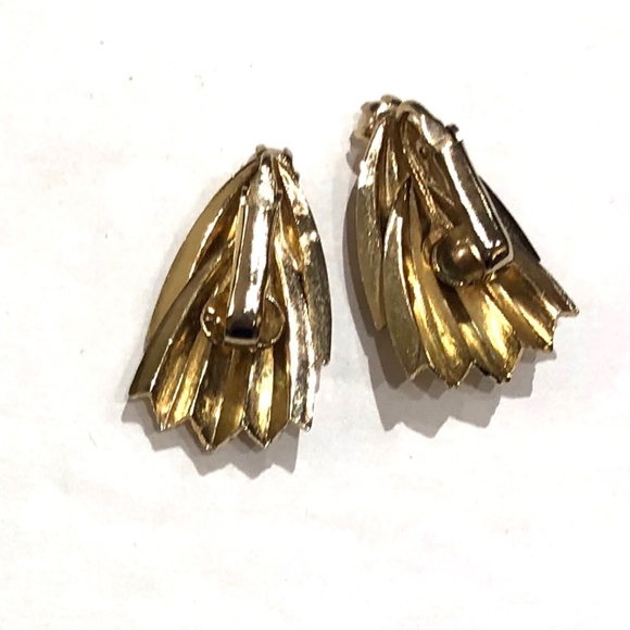 Vintage earrings 70s clip on gold leaf faux pearl - Picture 2 of 5